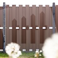 Tuinscherm composiet Design | donkerbruin/aluminium